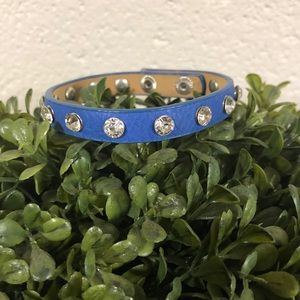 Blue leather bracelet with sparkle